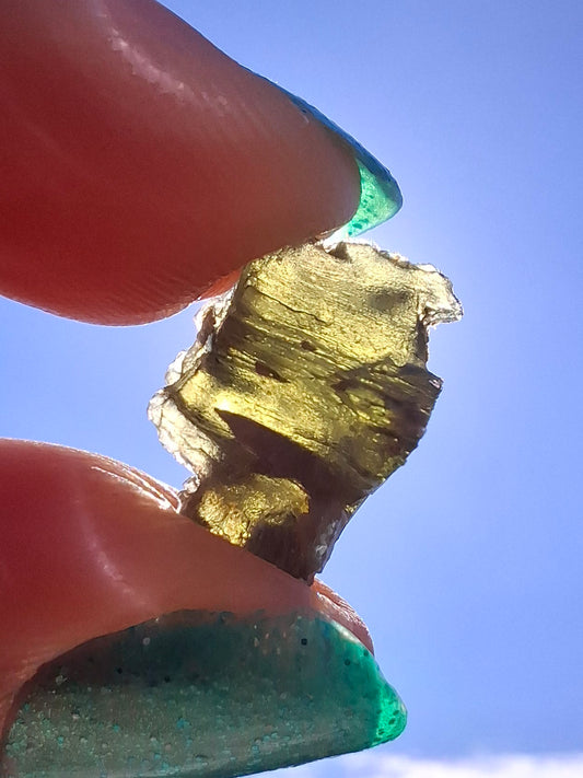 Moldavite Piece, 1.07g, Tektite (Ref: 1422)