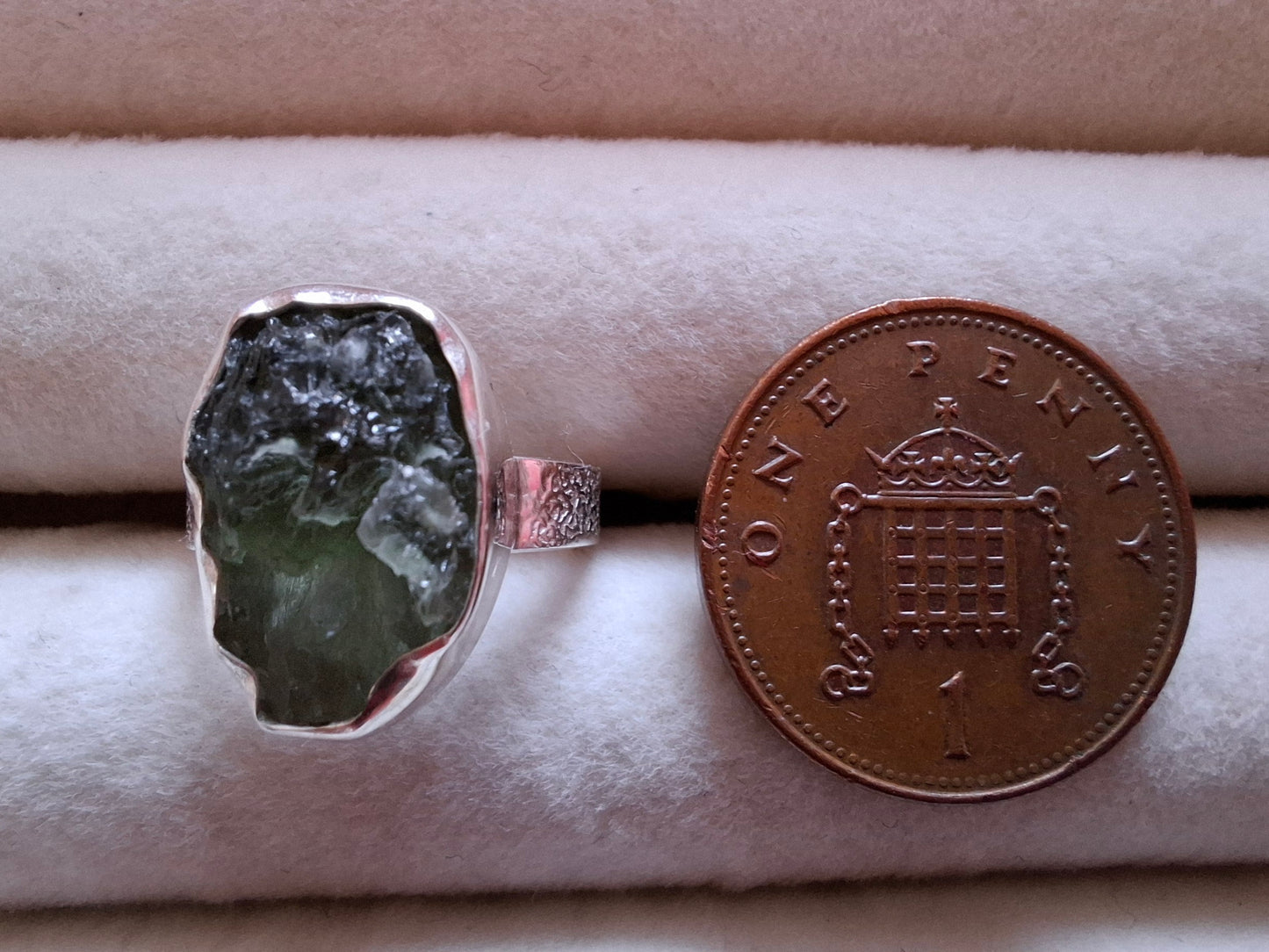 Moldavite Ring, size H, 925 Silver, Tektite (Ref: R294)