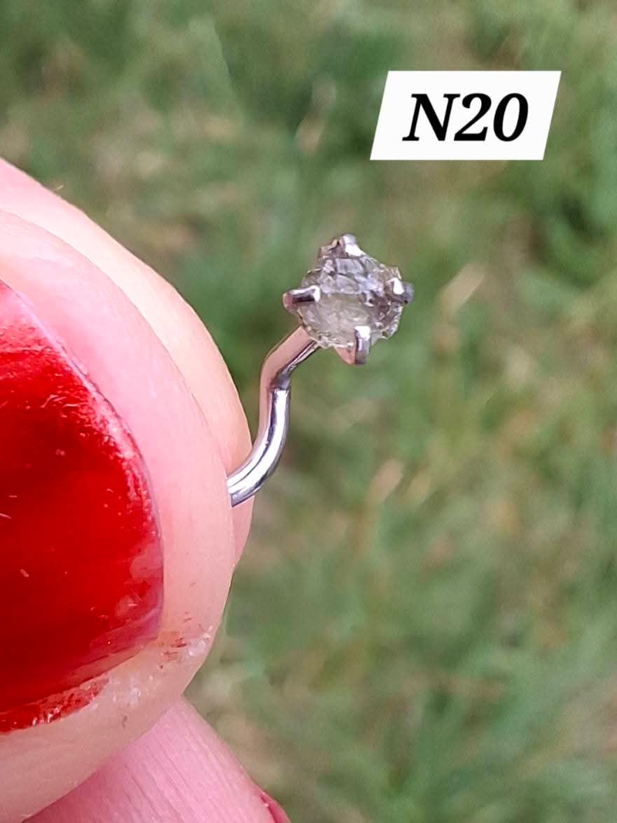 Moldavite (raw) NOSE STUD, 18G, Corkscrew, Surgical Steel, Tektite (Ref: N20)