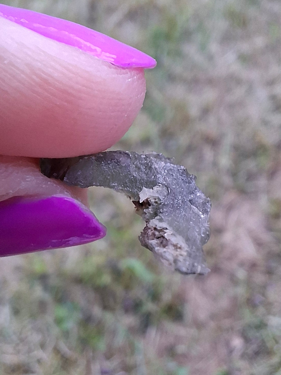 Moldavite Piece, 0.66g, Tektite (Ref: 1436)
