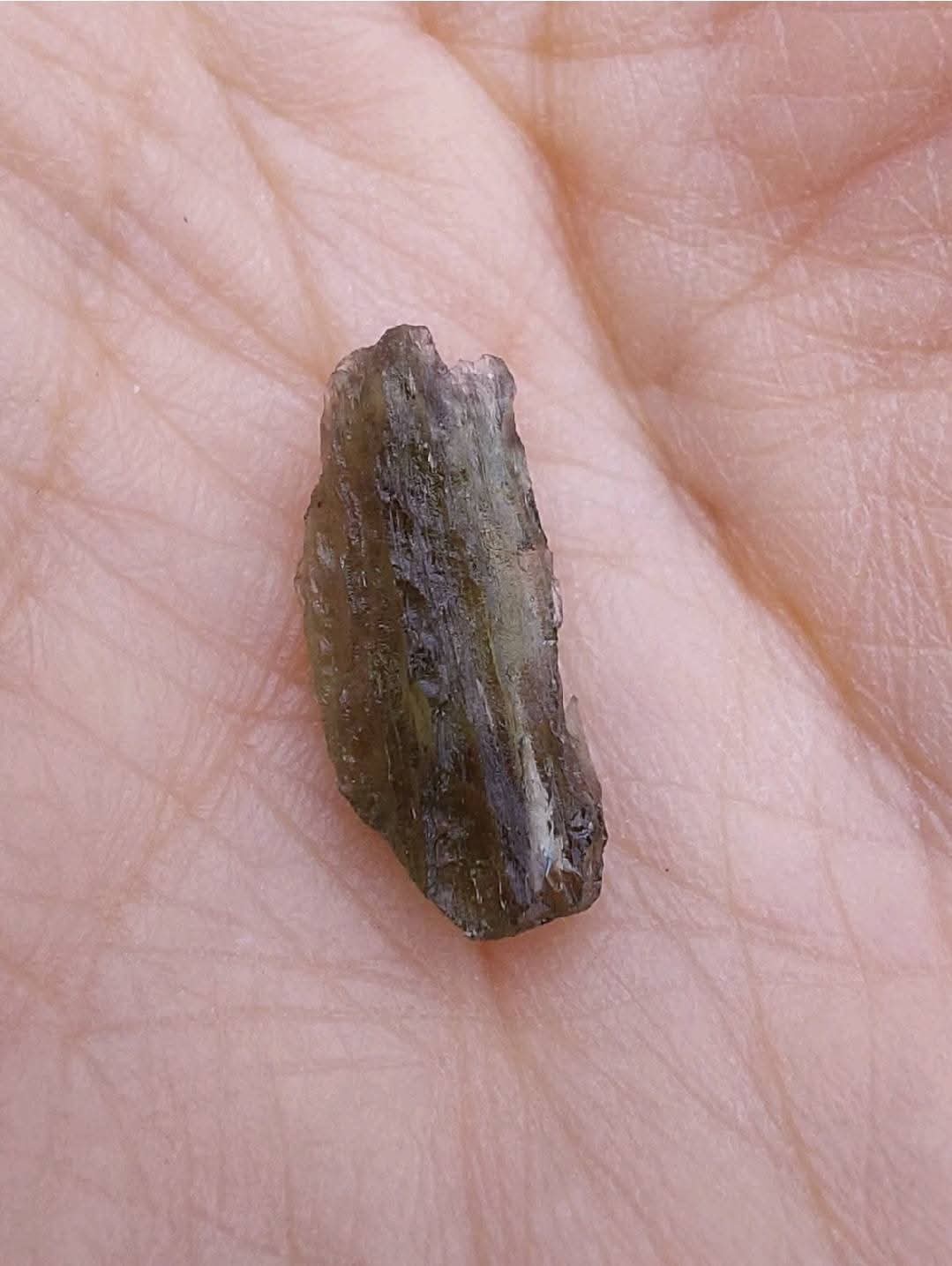 Moldavite Piece, 0.70g, Tektite (Ref: E214)