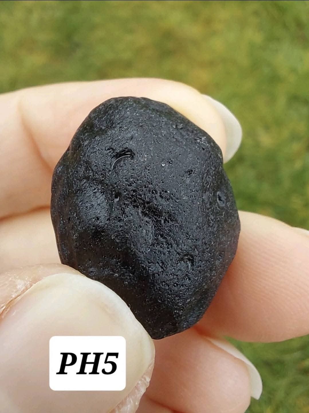 Philippinite (Rizalite), 11.31g, Tektite