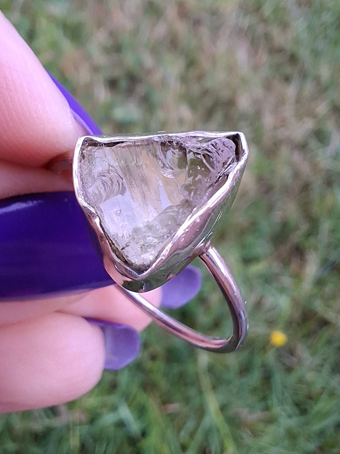 Libyan Desert Glass Ring, size large V, 925 Silver, Tektite (Ref: LR55)
