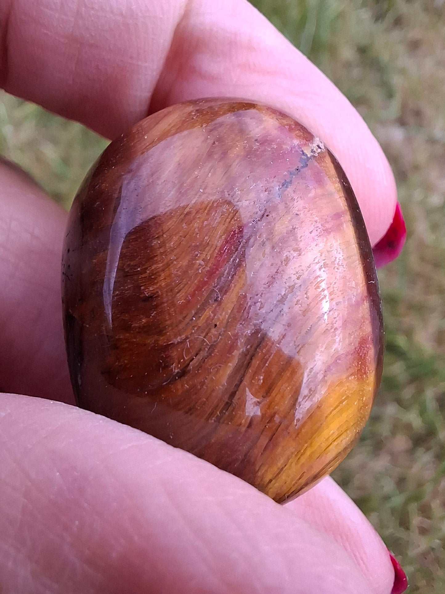Tigers Eye, Tumble Stone, Crystal (Ref: T136)