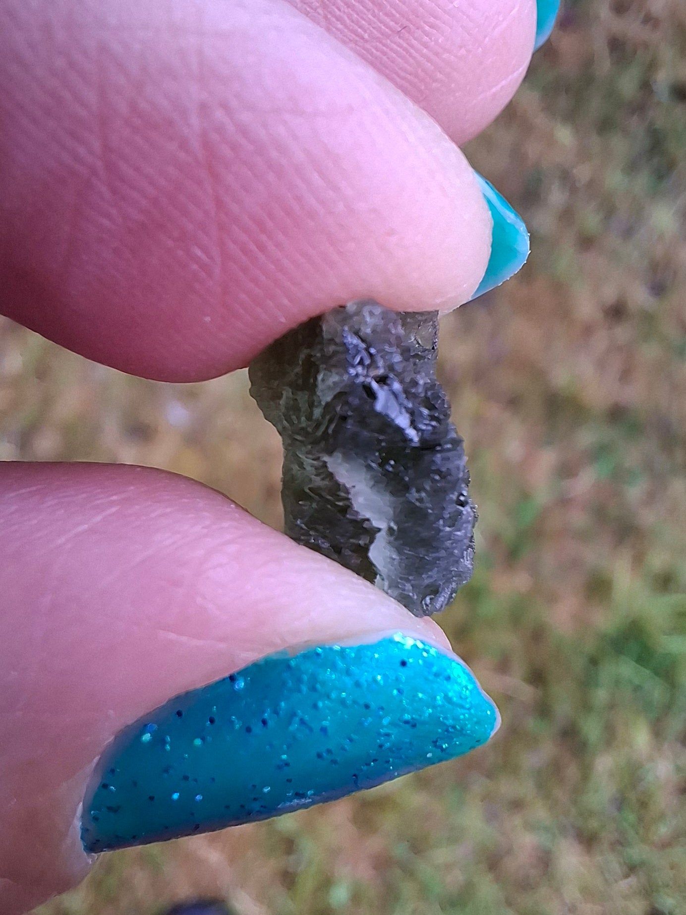 Moldavite Piece, 0.92g, Tektite (Ref: 1418)