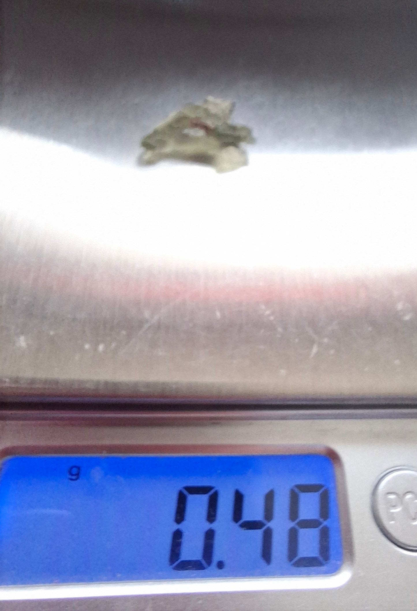 Moldavite Piece, 0.48g, Tektite (Ref: 1463)