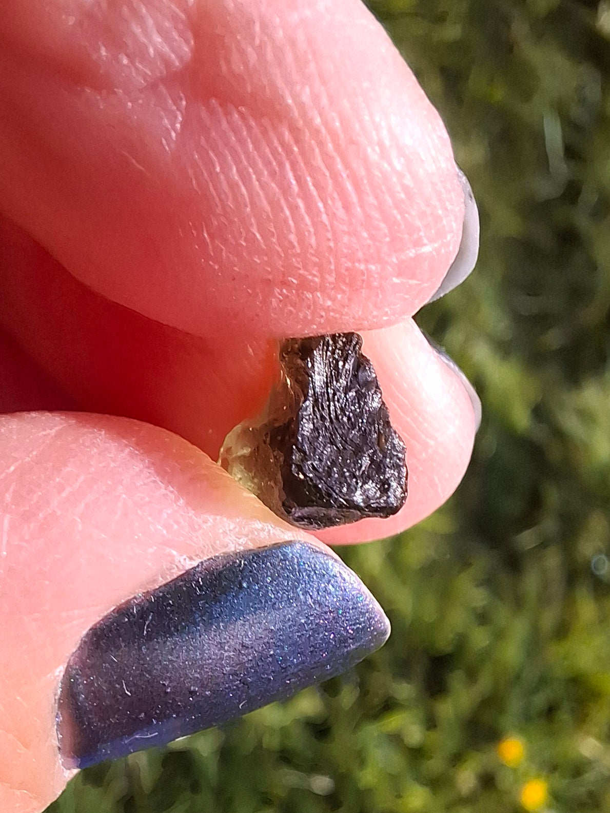 Moldavite Piece, 0.58g, Tektite (Ref: 1381)