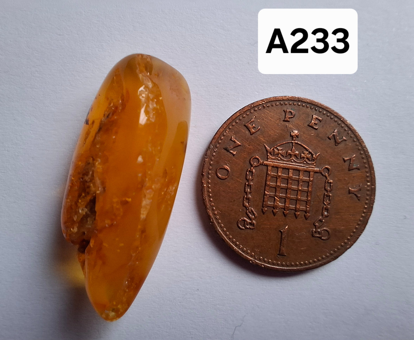 Baltic Amber, 1.68g, Fossil (Ref: A233)
