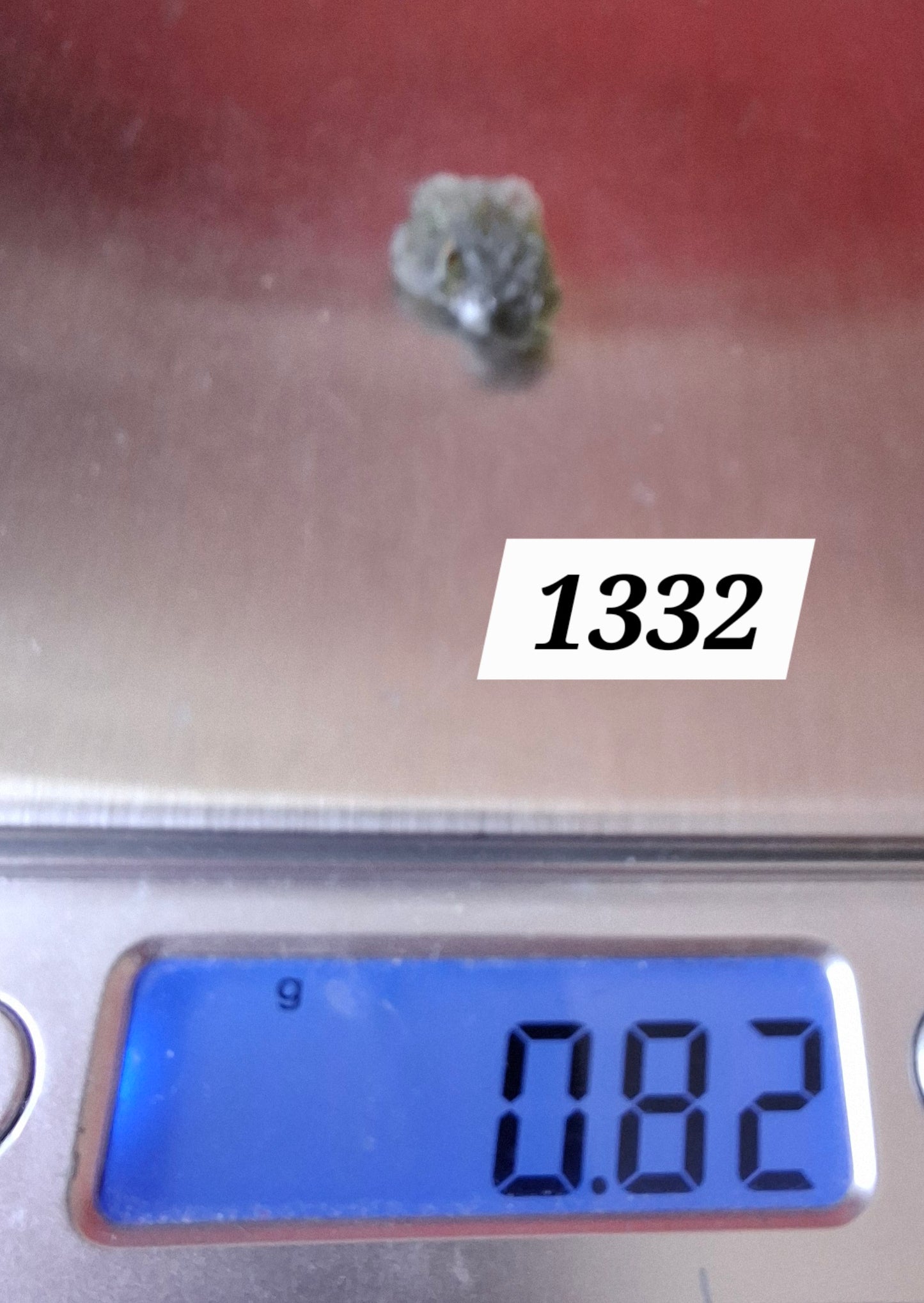 Moldavite Piece, 0.82g, Tektite (Ref: 1332)