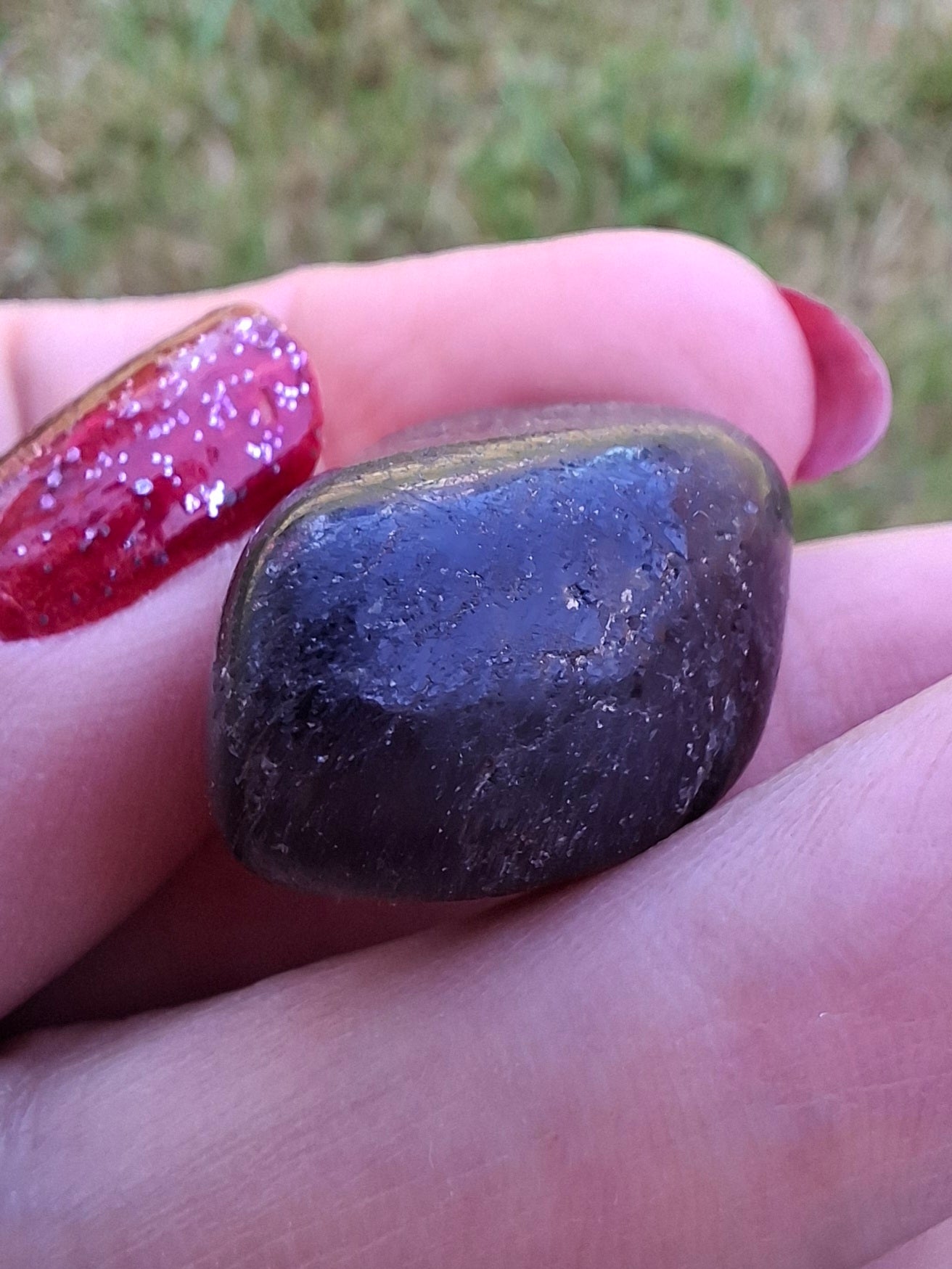 Black Tourmaline, Tumble Stone, Crystal (Ref: T219)