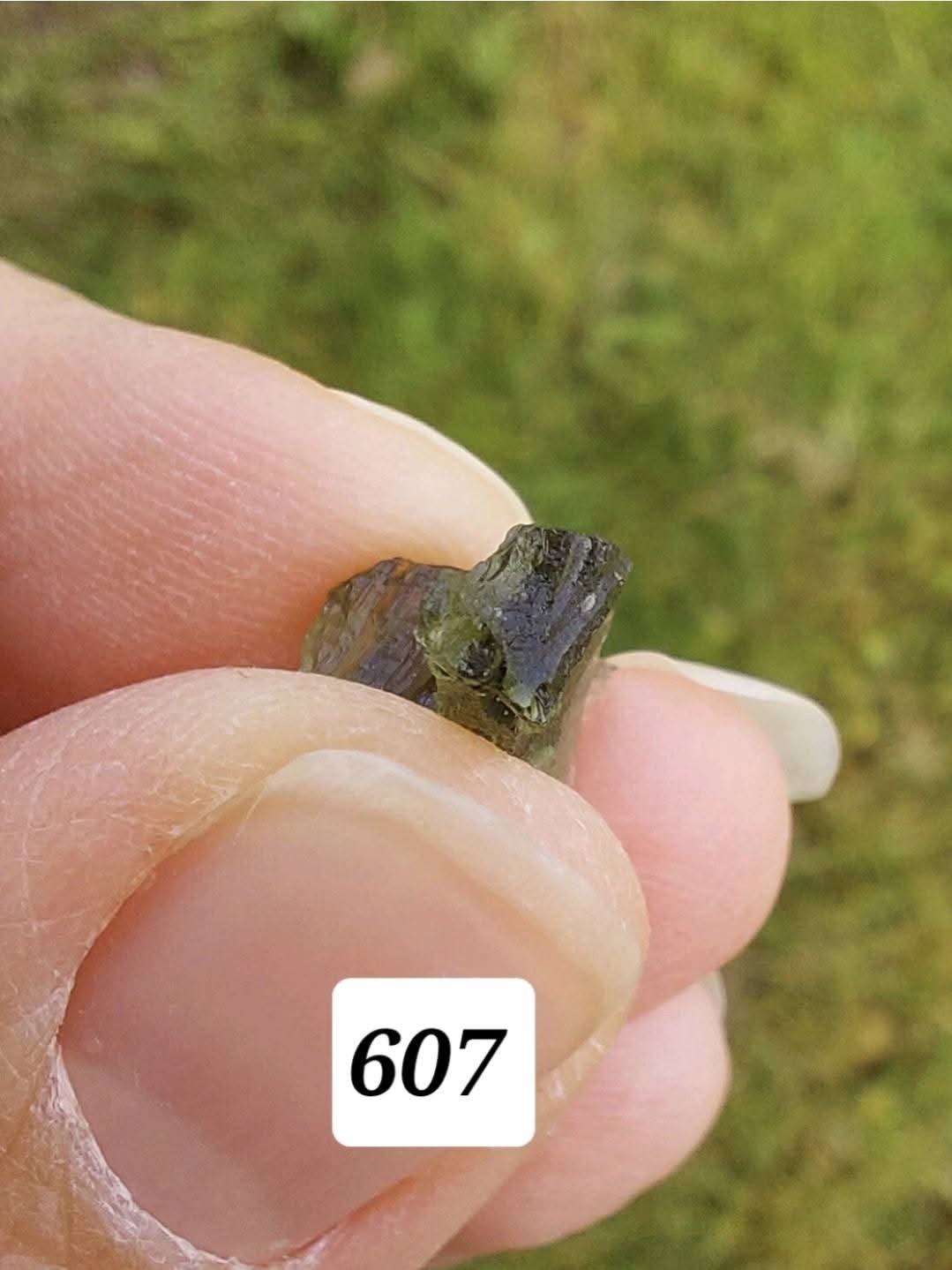 Moldavite piece, 0.51g, Tektite (Ref: 607)
