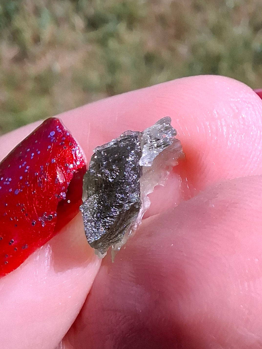 Moldavite Piece, 0.60g, Tektite (Ref: 1473)