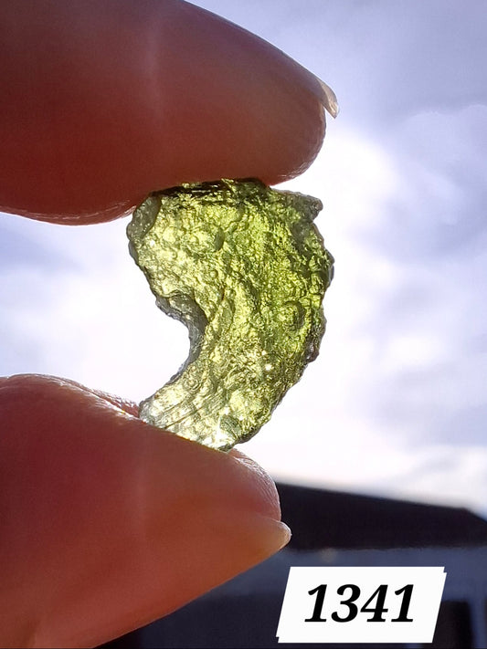 Moldavite Piece, 1.24g, Tektite (Ref: 1341)