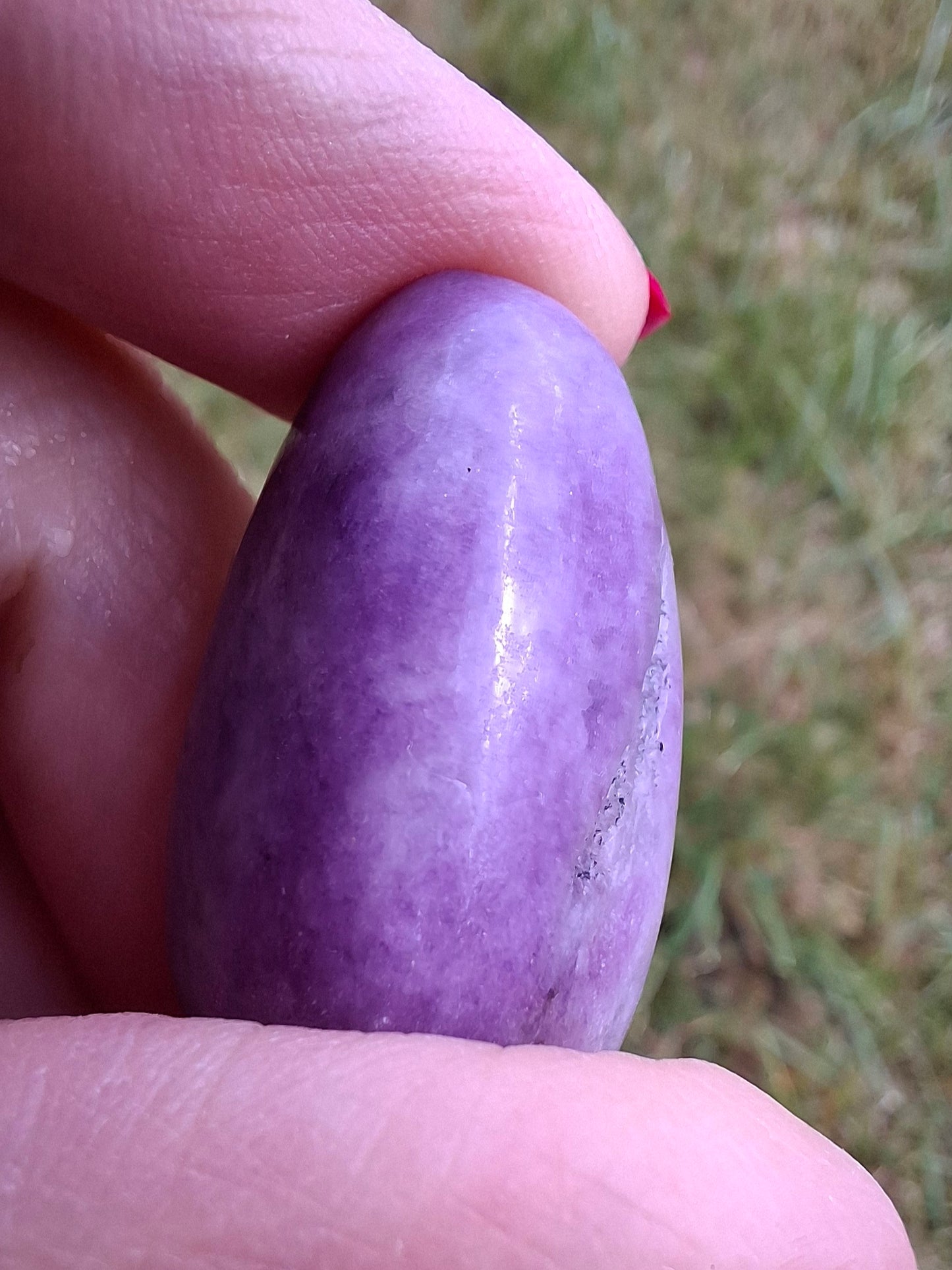 Lepidolite, Tumble Stone, Crystal (Ref: T120)