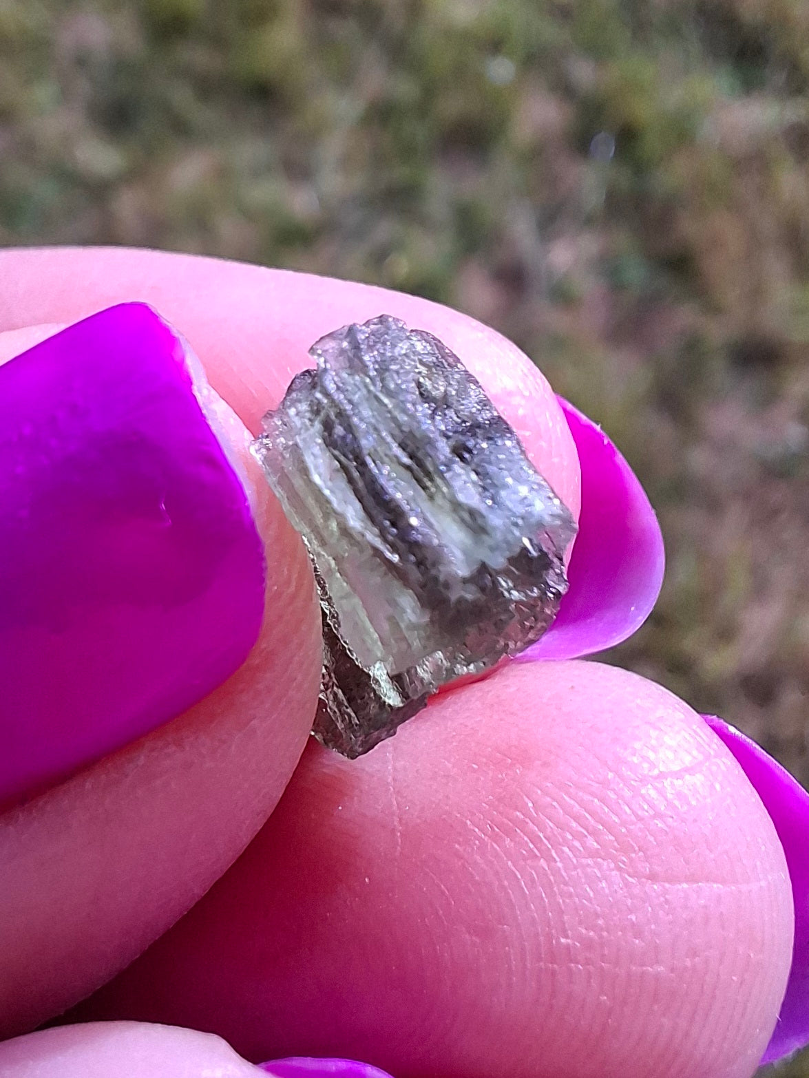 Moldavite Piece, 0.72g, Tektite (Ref: 1438)