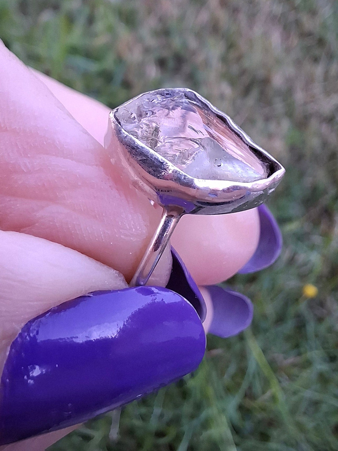 Libyan Desert Glass Ring, size small R, 925 Silver, Tektite (Ref: LR41)