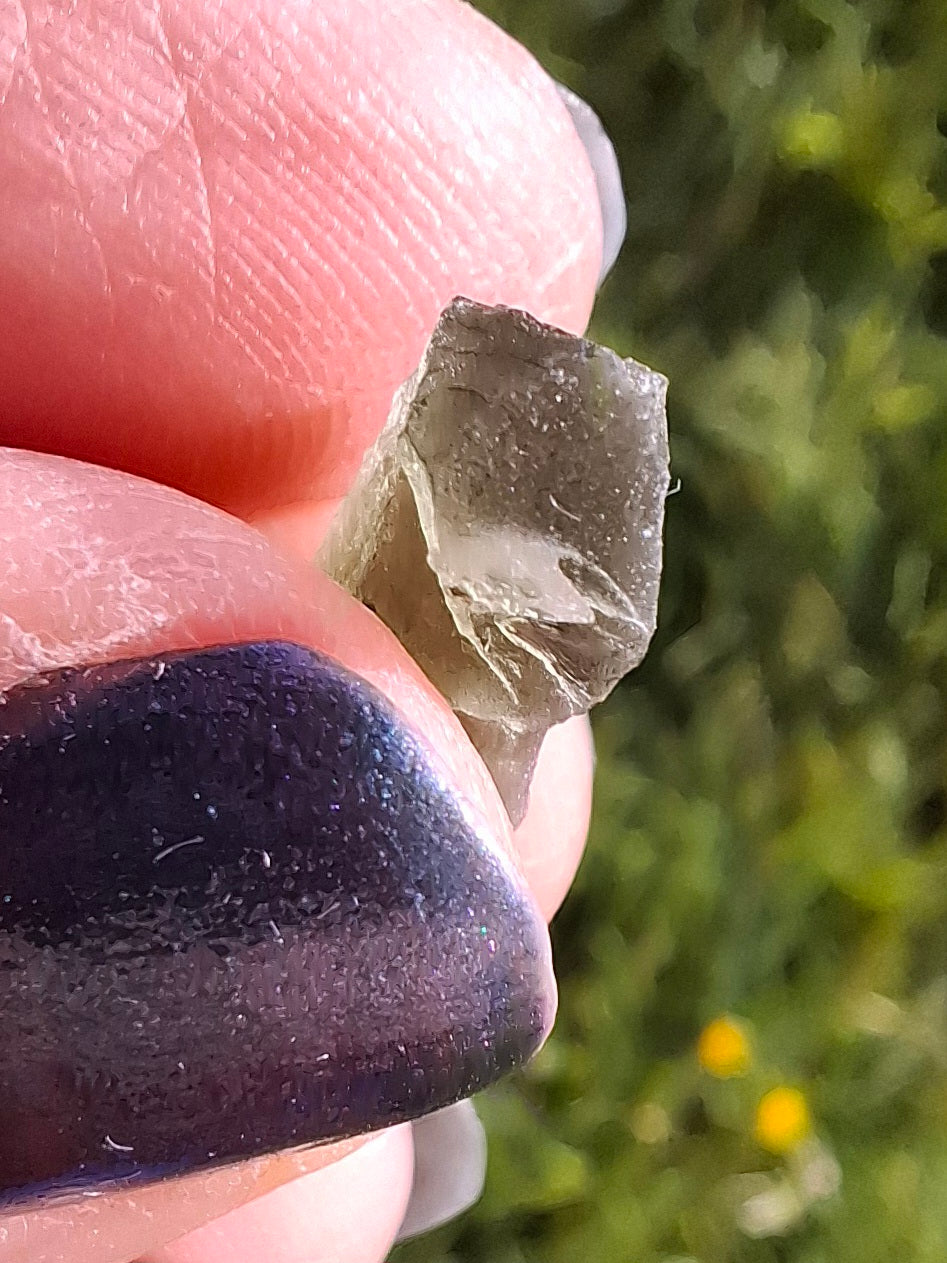 Moldavite Piece, 0.98g, Tektite (Ref: 1380)