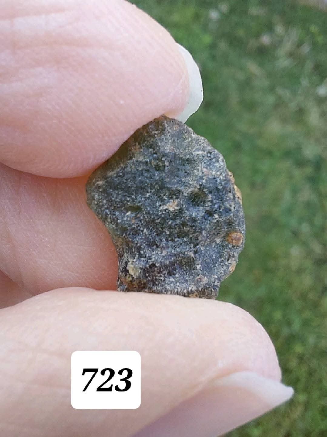 Moldavite Piece, 1.14g, Tektite (Ref: 723)