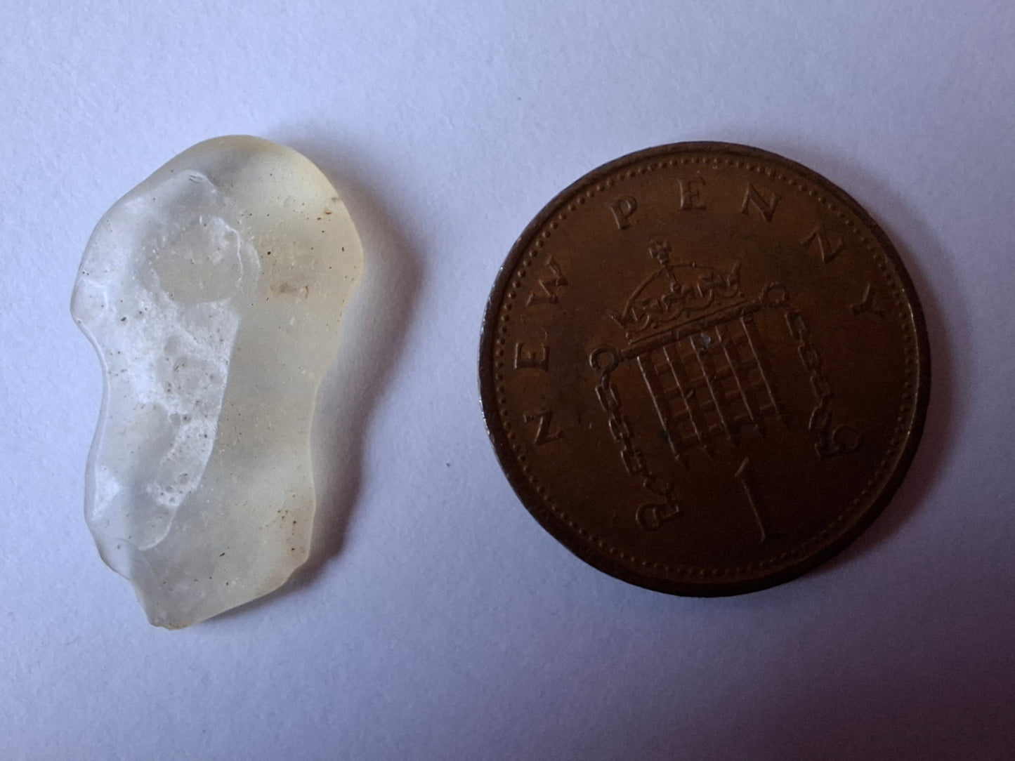 Libyan Desert Glass small Piece, 0.90g, Tektite (Ref: L1344)