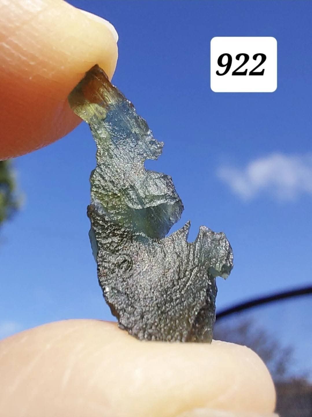 Moldavite Piece, 0.82g, Tektite (Ref: 922)