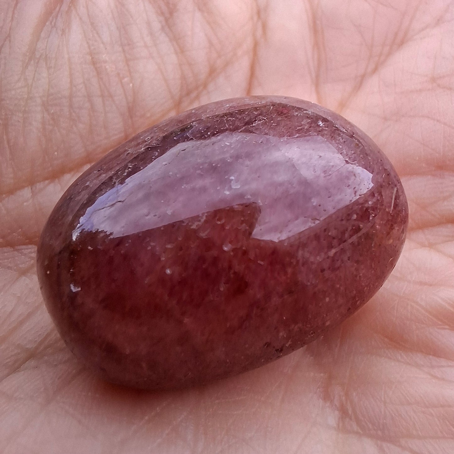 Strawberry Quartz, Tumble Stone, Crystal (Ref: T14)