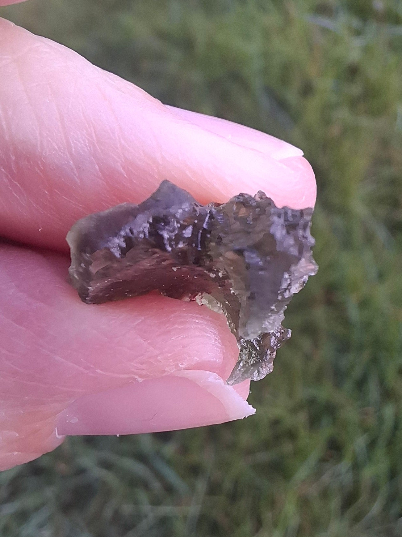 Moldavite Piece, JEZKOVNA BESEDNICE, 1.51g, Tektite (Ref: 1262)