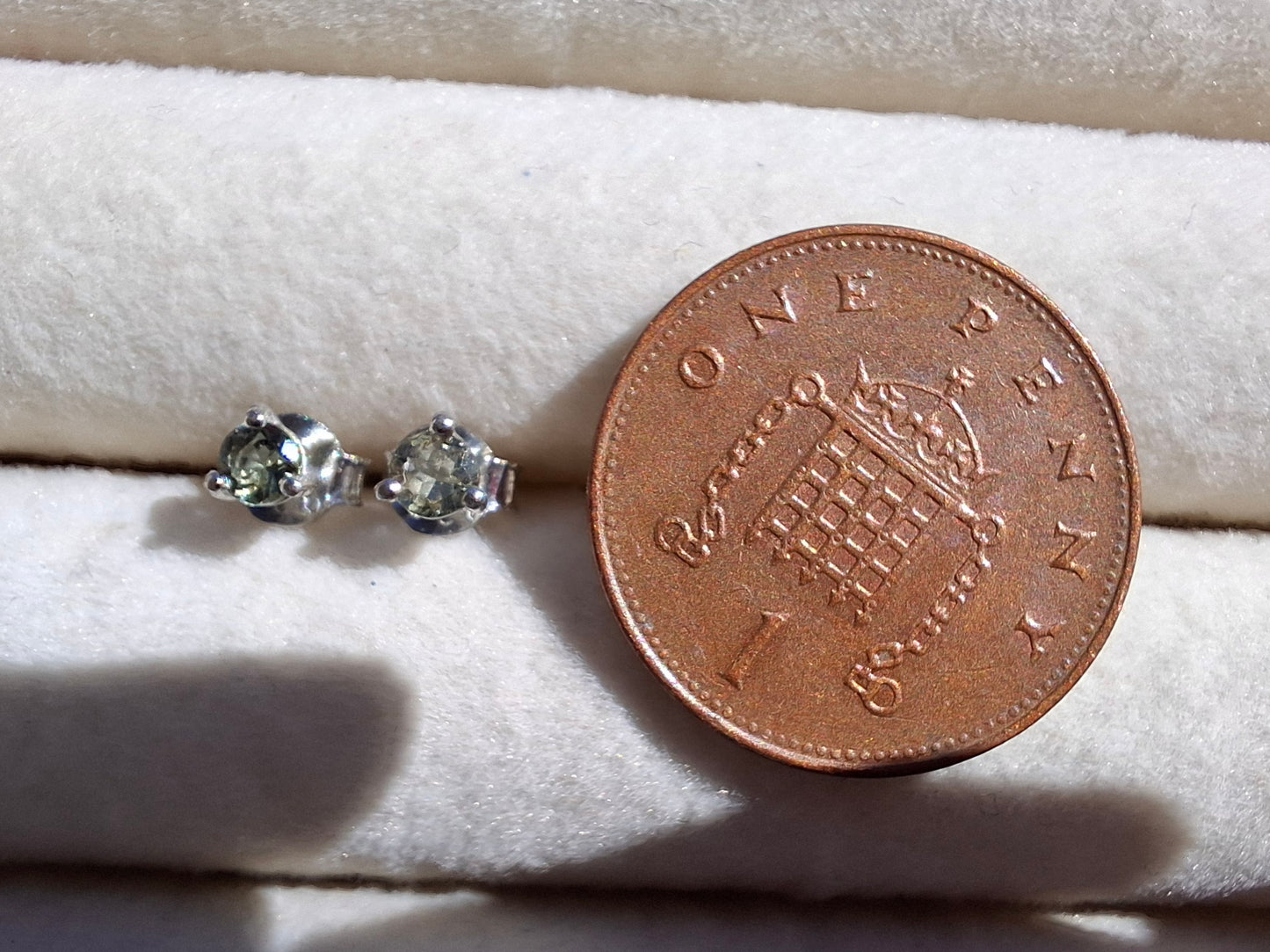 Moldavite (faceted) 3mm STUD EARRINGS, 925 Silver, Tektite (Ref: Pair57)