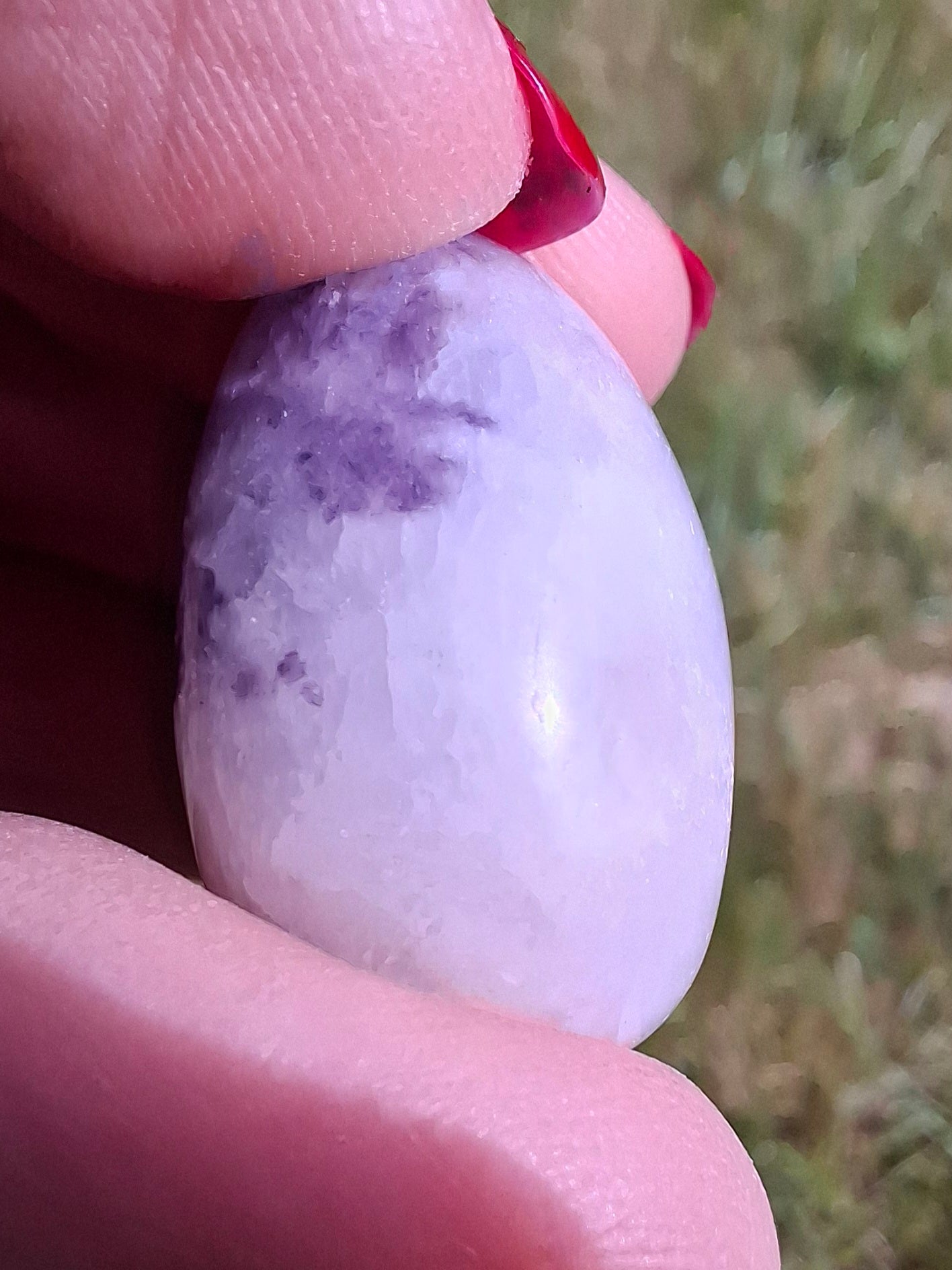 Lepidolite, Tumble Stone, Crystal (Ref: T122)