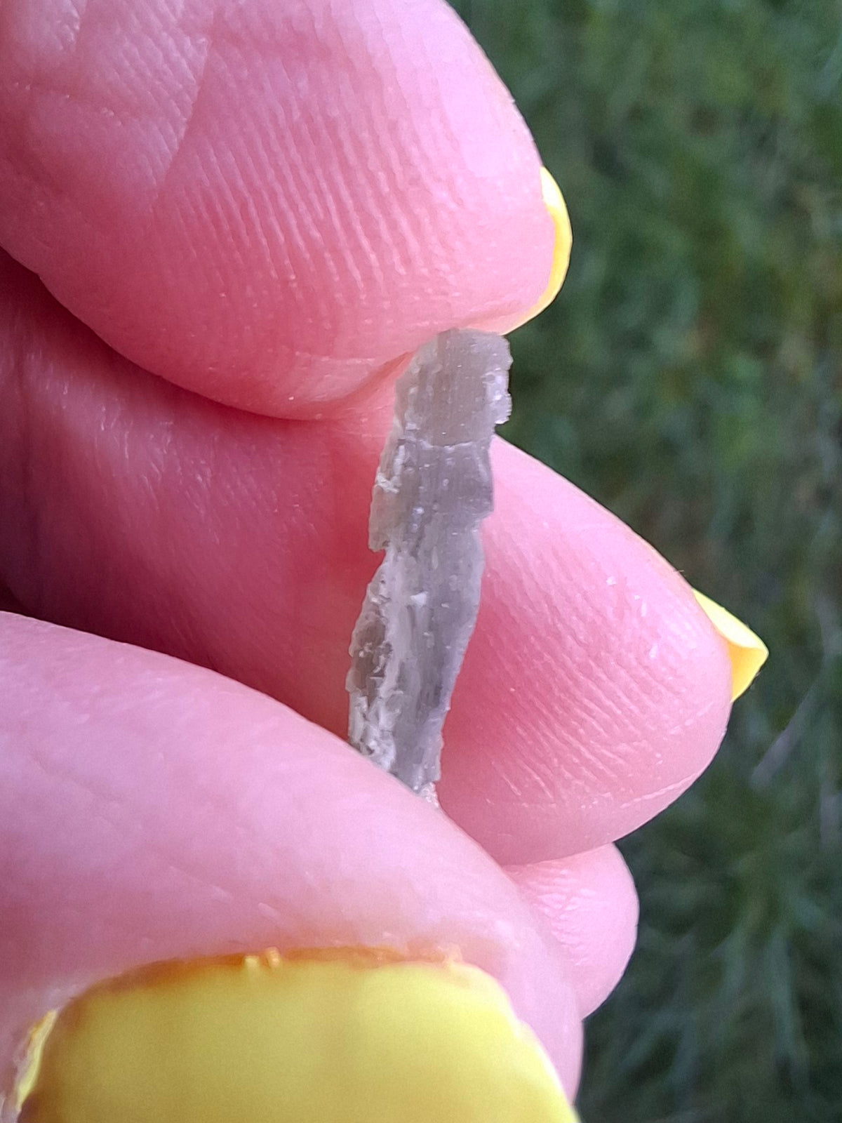 Moldavite Piece, 0.39g, Tektite (Ref: 1507)