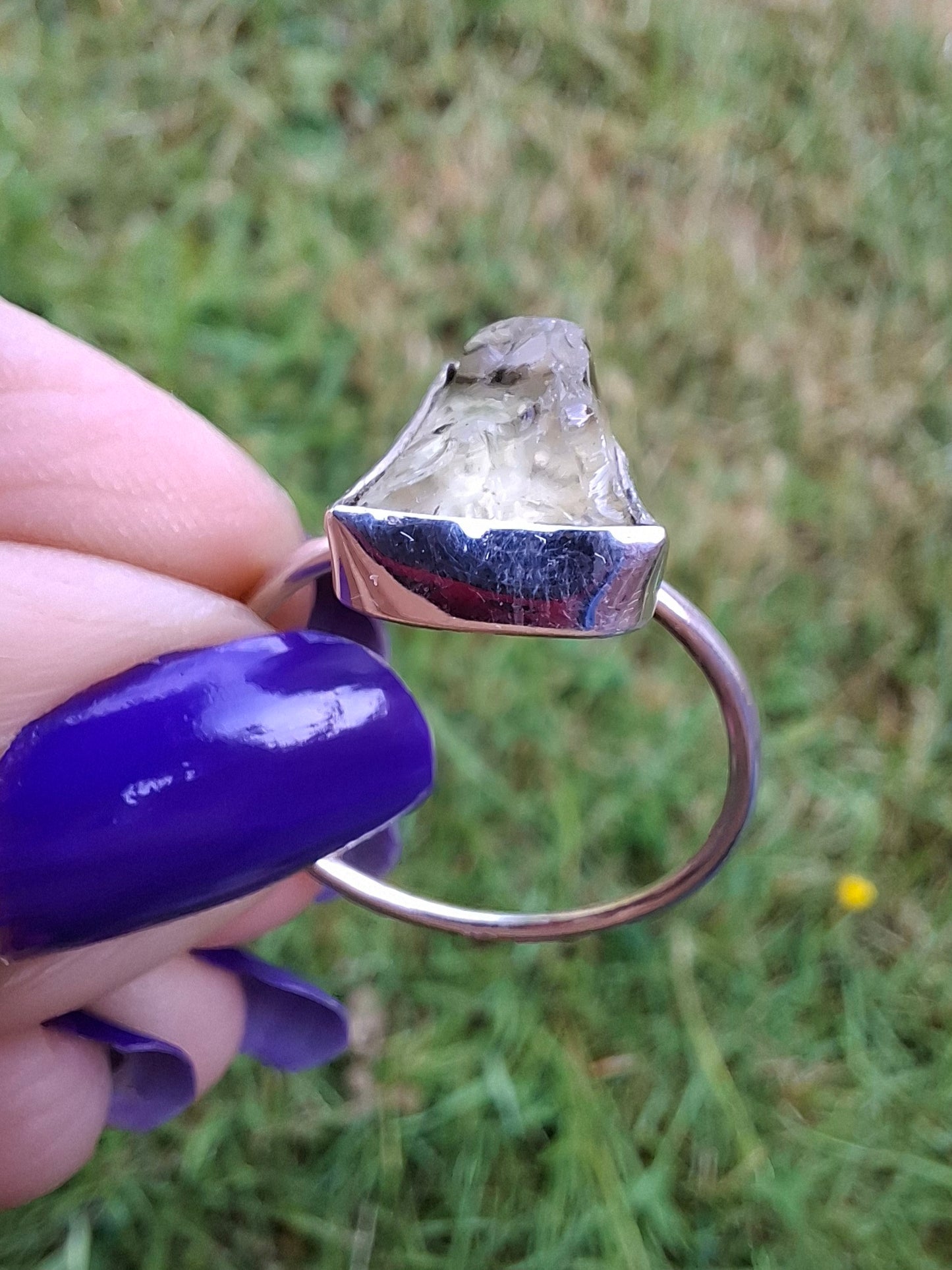 Libyan Desert Glass Ring, size large V, 925 Silver, Tektite (Ref: LR58)