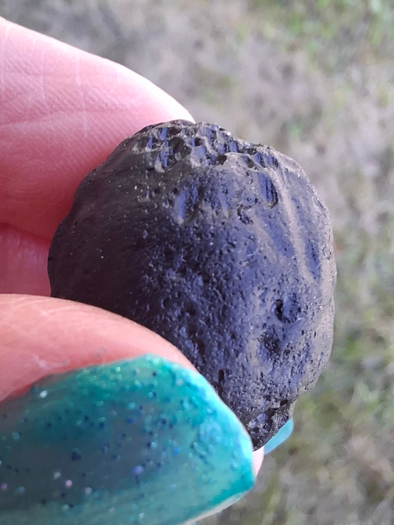 Philippinite (Rizalite), 11.31g, Tektite