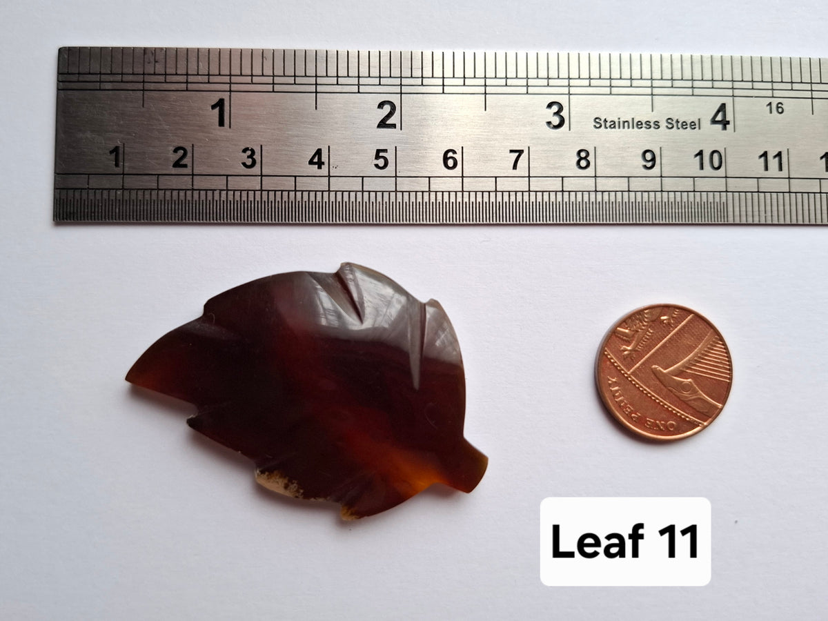 Red Amber Leaf Carving, 7.03g, Fossil (Ref: Leaf11)