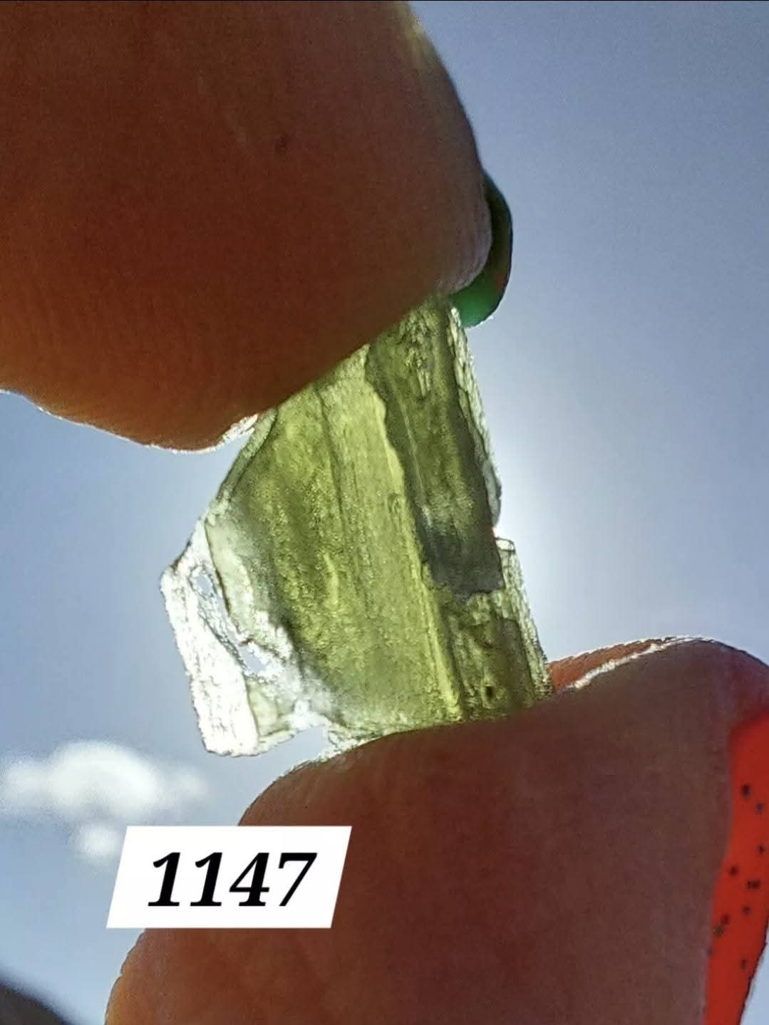 Moldavite Piece, 0.74g, Tektite (Ref: 1147)