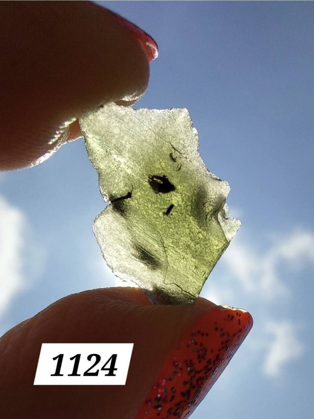 Moldavite Piece, 0.75g, Tektite (Ref: 1124)