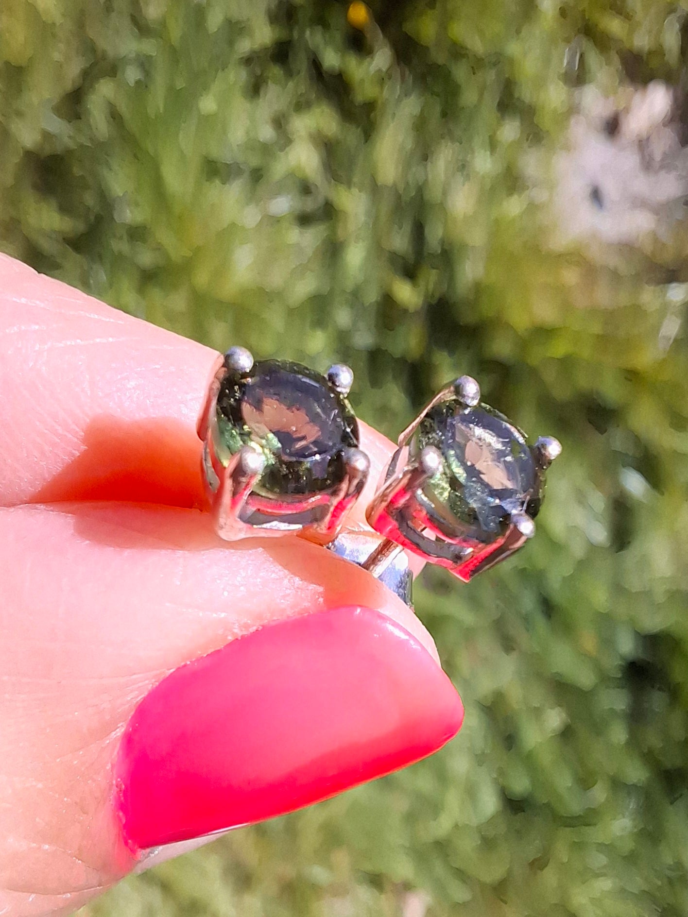 Moldavite (faceted) 5mm STUD EARRINGS, 925 silver, Tektite (Ref: Pair40)