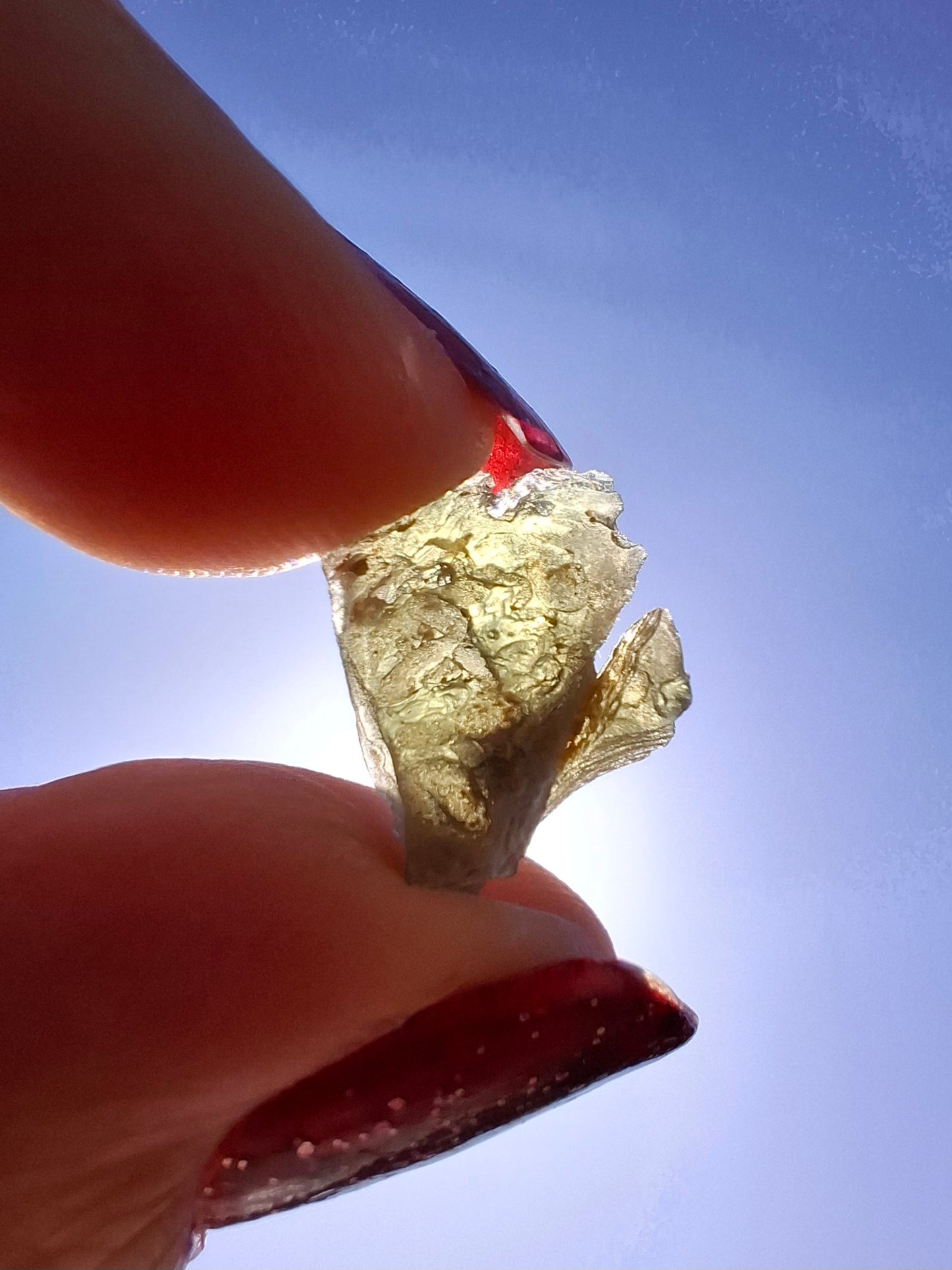 Moldavite Piece, 0.68g, Tektite (Ref: 1481)