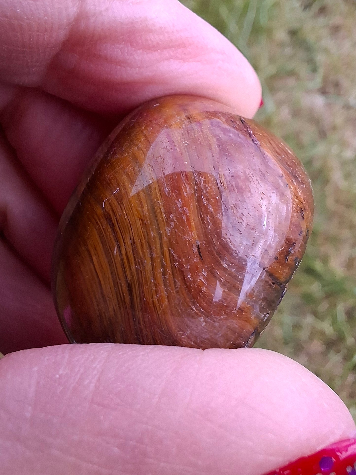 Tigers Eye, Tumble Stone, Crystal (Ref: T136)