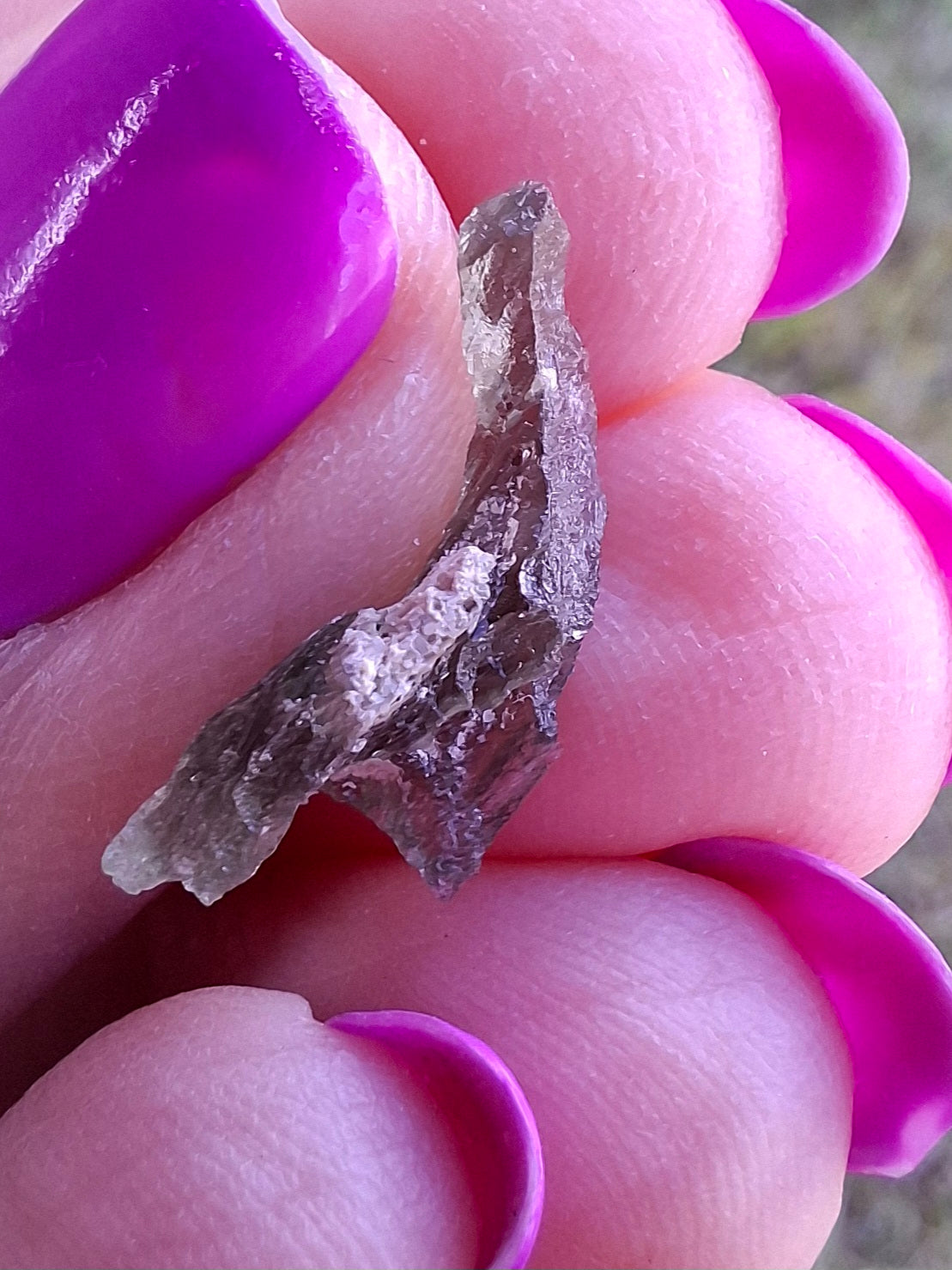 Moldavite Piece, 0.48g, Tektite (Ref: 1463)