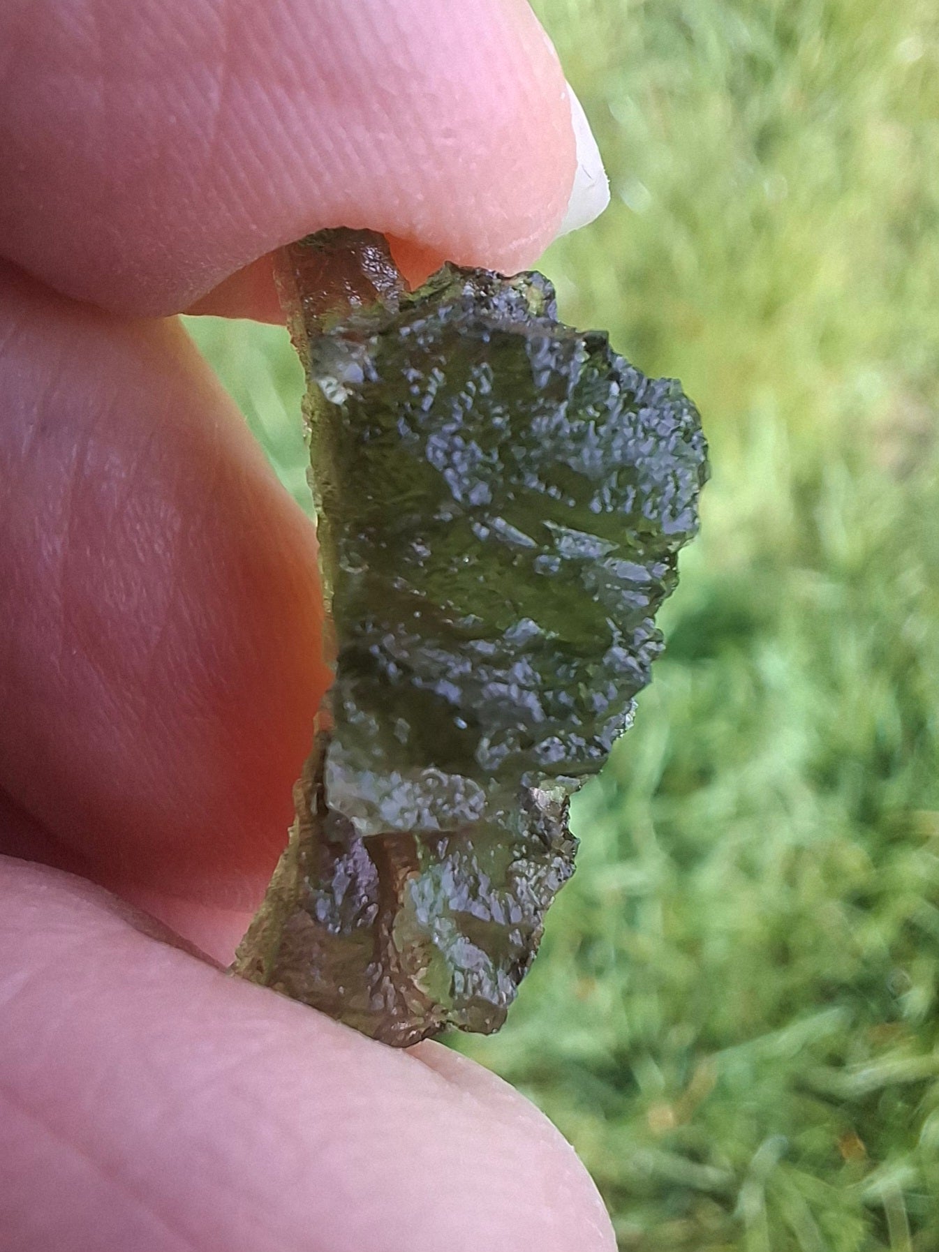 Moldavite Piece, JEZKOVNA BESEDNICE, 1.86g, Tektite (Ref: 1278)