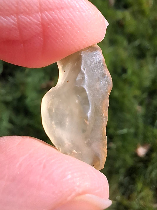 Libyan Desert Glass small piece, 1.22g, Tektite (Ref: L1348)