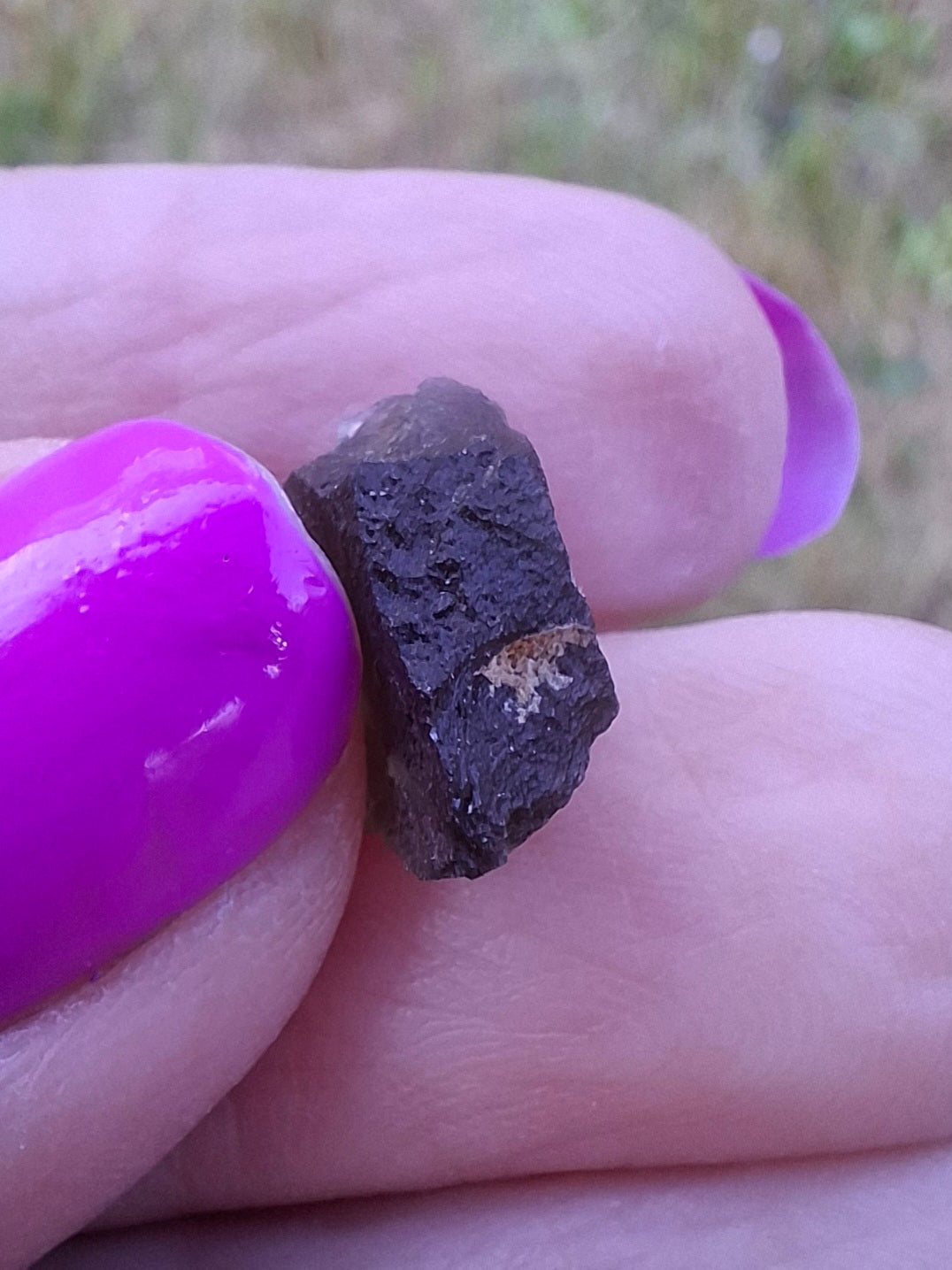 Moldavite Piece, 0.72g, Tektite (Ref: 1443)
