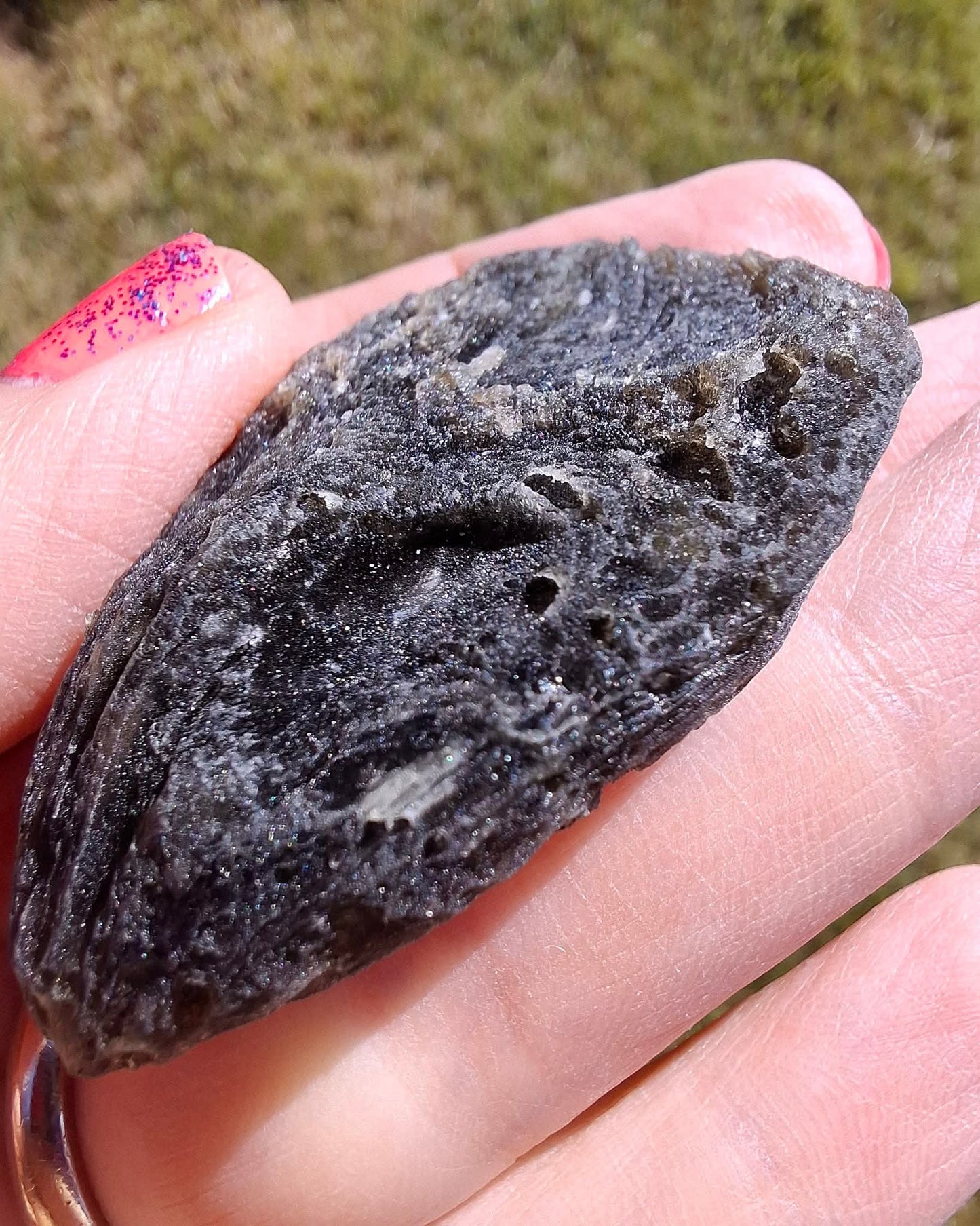 Moldavite Piece, NESMEN HURKA,  26.87g, Tektite (Ref: 1170)