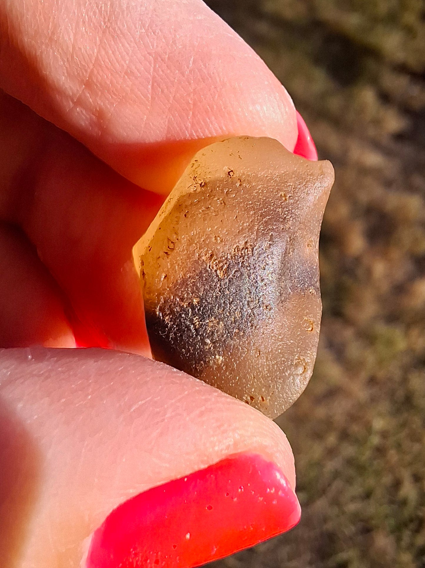 Libyan Desert Glass (darker) Piece, 4.70g, Tektite (Ref: L1372)