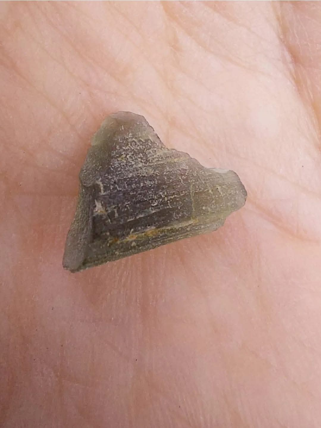 Moldavite Piece, 0.63g, Tektite (Ref: E174)