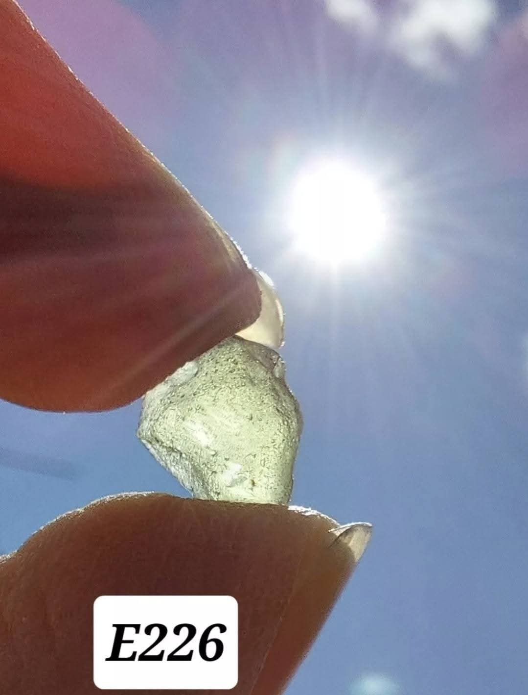 Moldavite Piece, 0.52g, Tektite (Ref: E226)