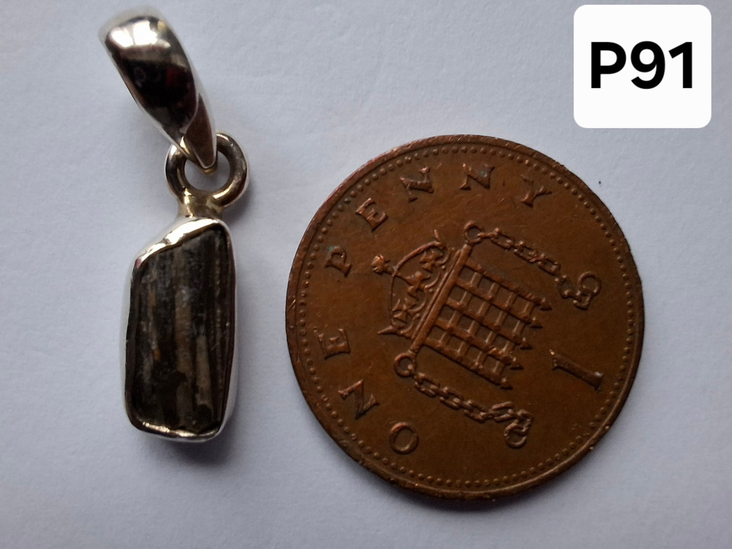 Moldavite Pendant, 925 Silver, Tektite (Ref: P91)