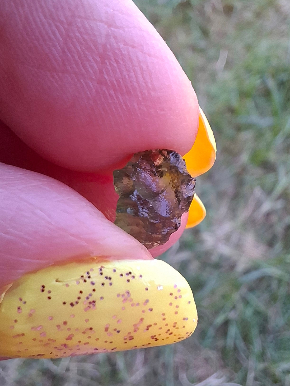 Moldavite small Piece, 0.40g, Tektite (Ref: 1479)