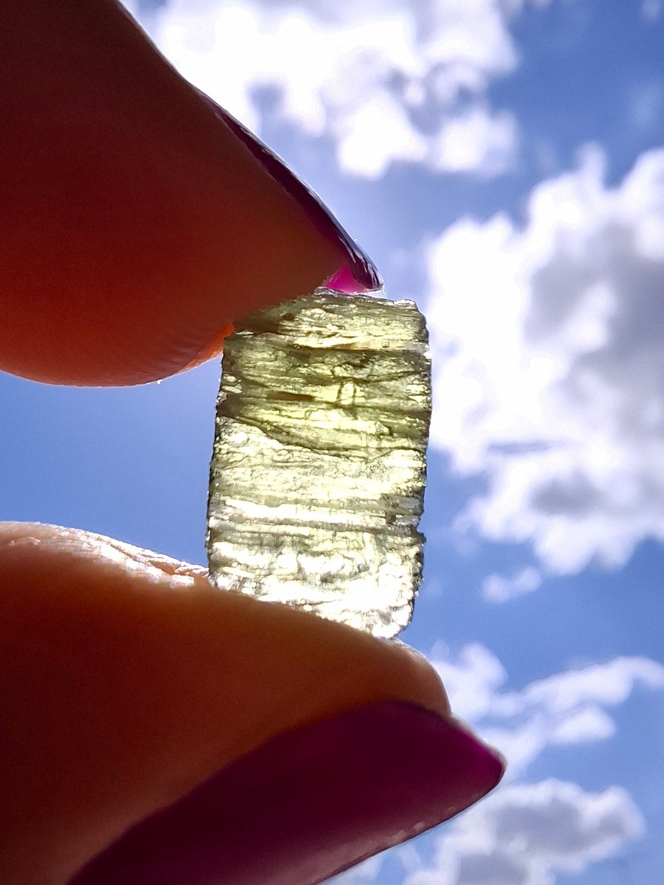 Moldavite Piece, 0.72g, Tektite (Ref: 1438)