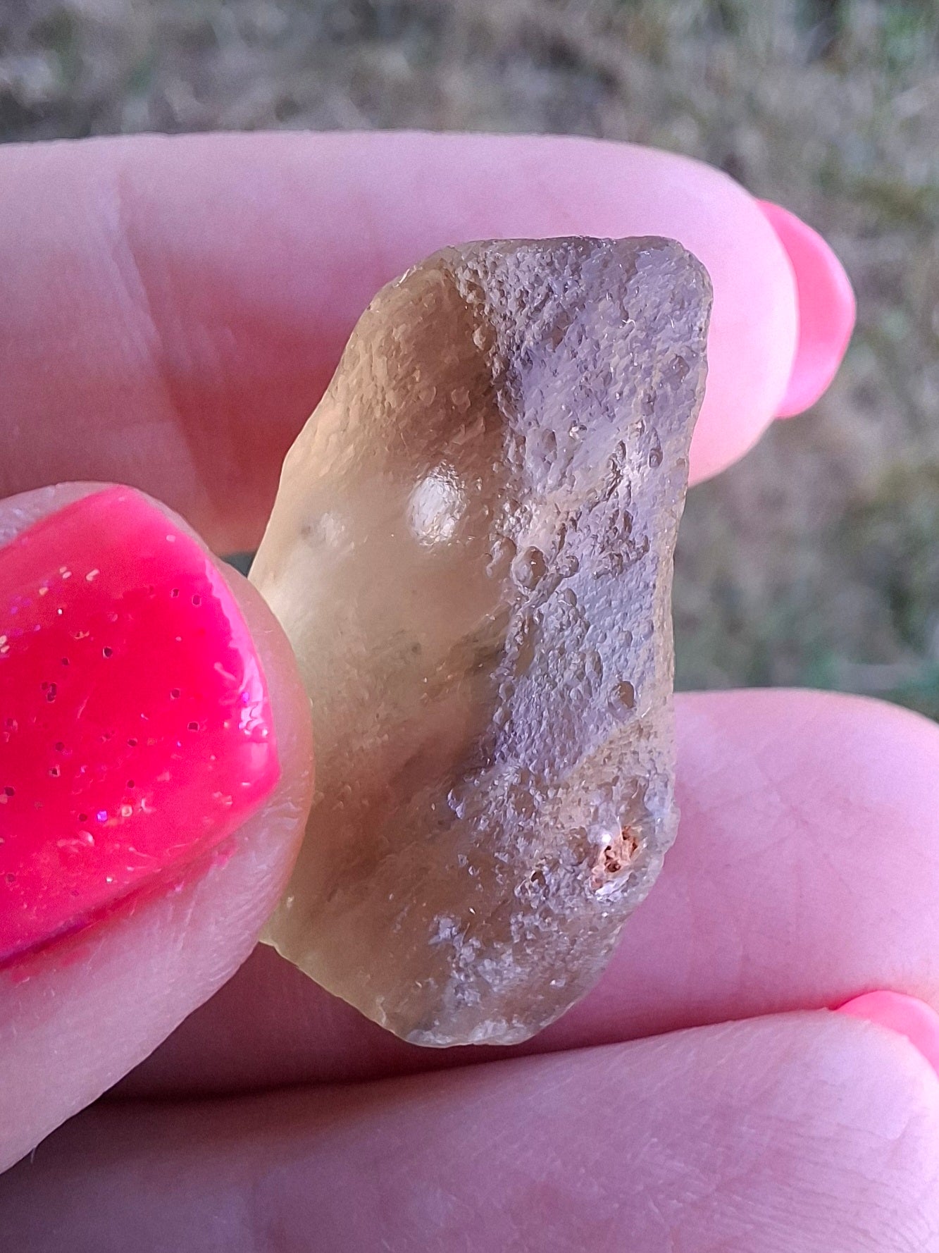 Libyan Desert Glass (darker) Piece, 7.32g, Tektite (Ref: L1369)