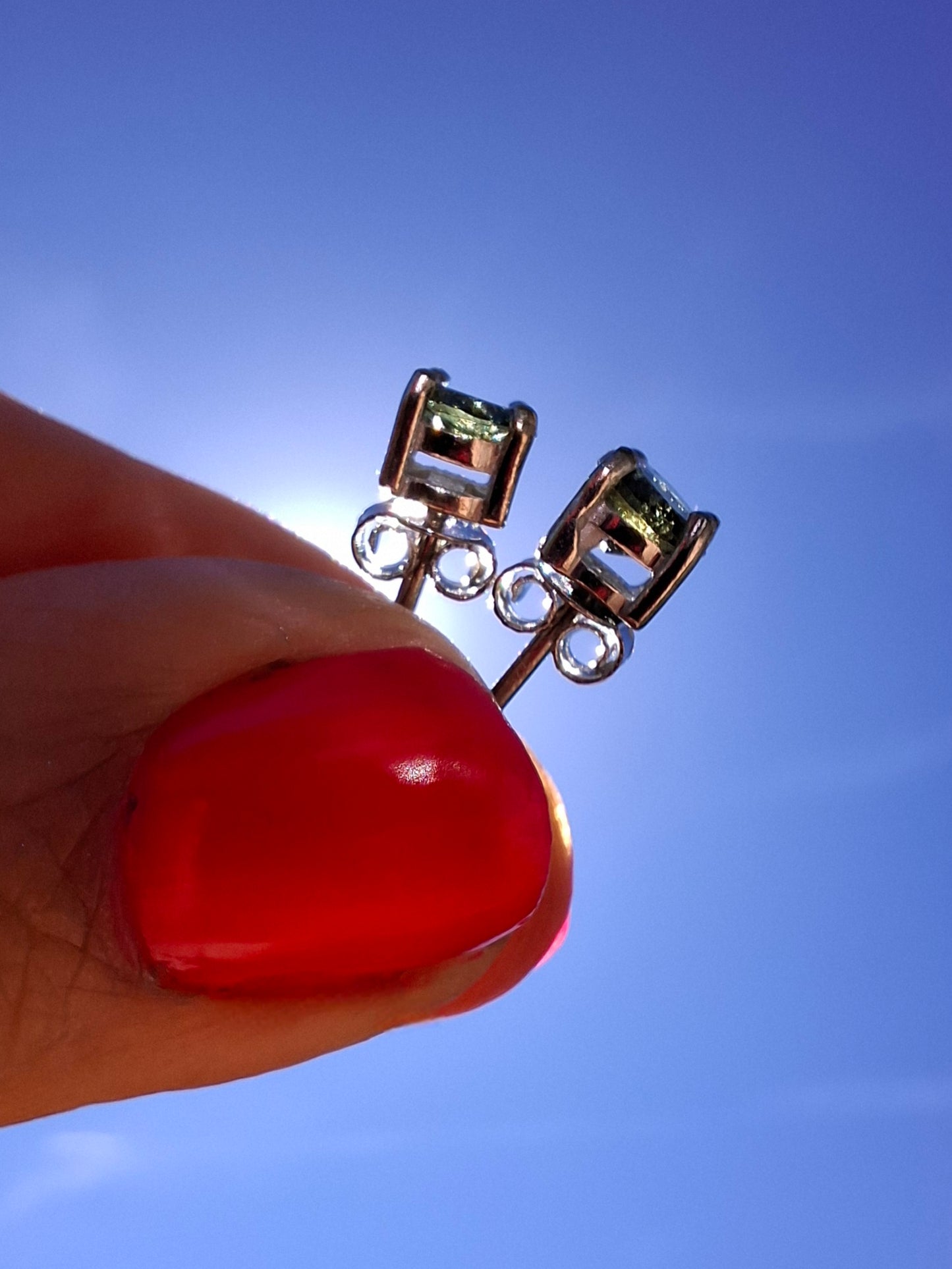 Moldavite (faceted), 5mm, STUD EARRINGS, 925 Silver, Tektite (Ref: Pair53)